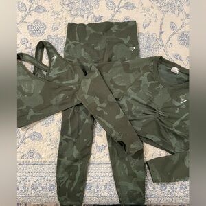 Gymshark camo adapt set